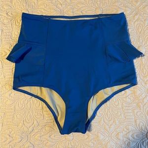 Kortni Jeane True Blue Hip Ruffle Bottoms Small